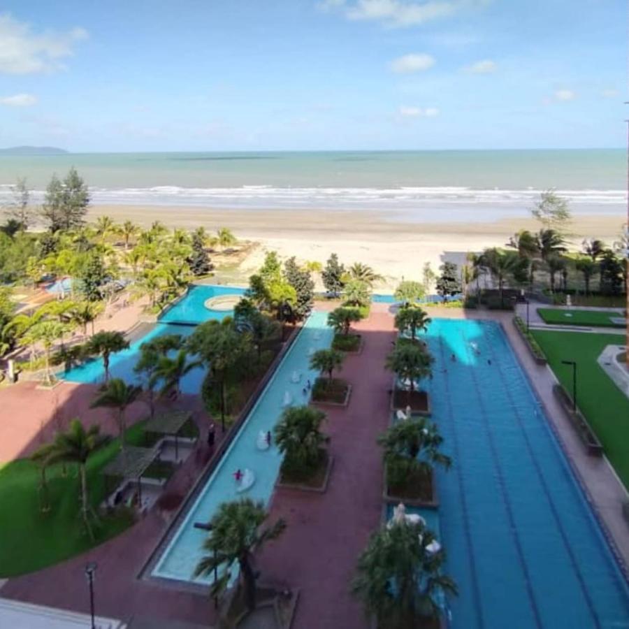 Timurbay By Seascape Kuantan Extérieur photo